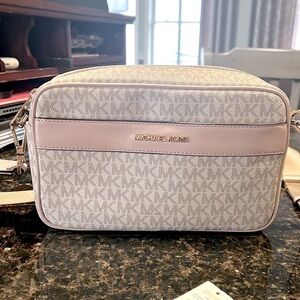 Michael Kors Crossbody